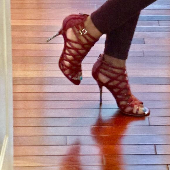 NEW! Macy's INC Fire Red 4" Strappy Heels - Size 7M - Picture 14 of 15